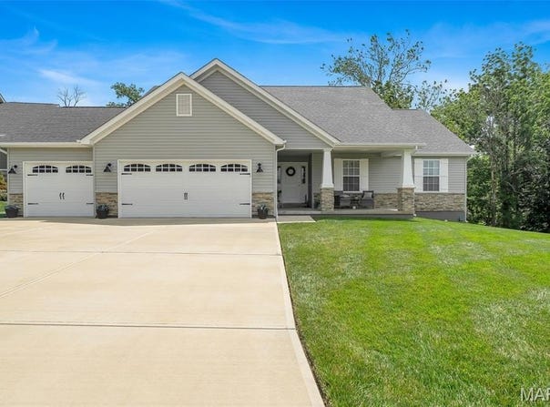 412 Cass Drive, Troy, MO 63379