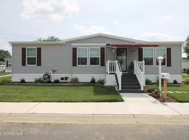 610 Jerome Place, Freehold, NJ 07728