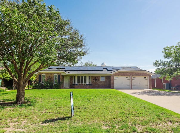 26 Highland Drive, Ransom Canyon, TX 79366