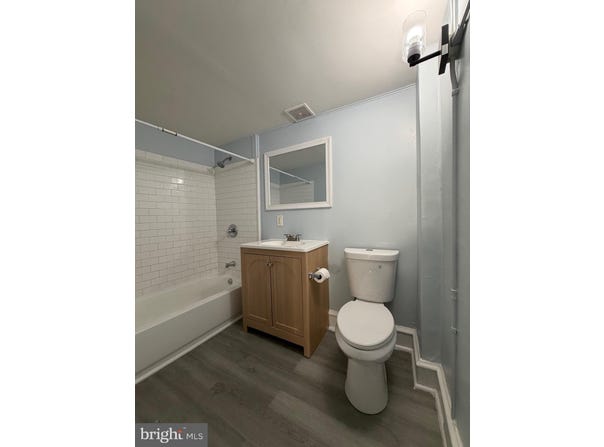 671 LONG Lane, UPPER DARBY, PA 19082