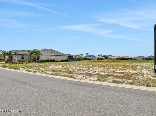 13 DEL PALMA Drive, Palm Coast, FL 32137