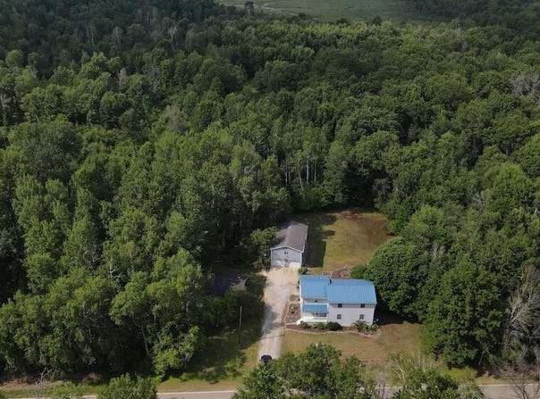 4563 Grim Road, Bentley, MI 48613