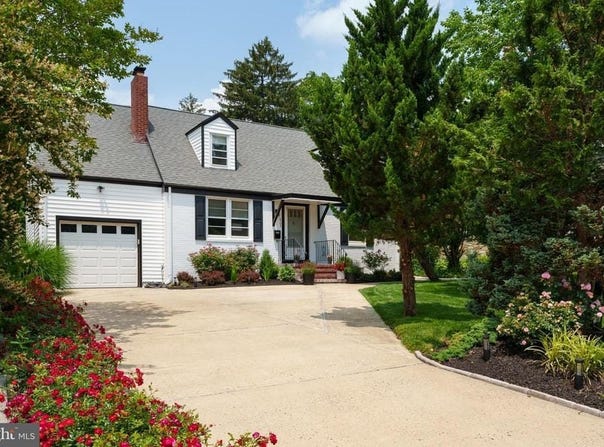 605 CONCORD AVENUE, EWING, NJ 08618