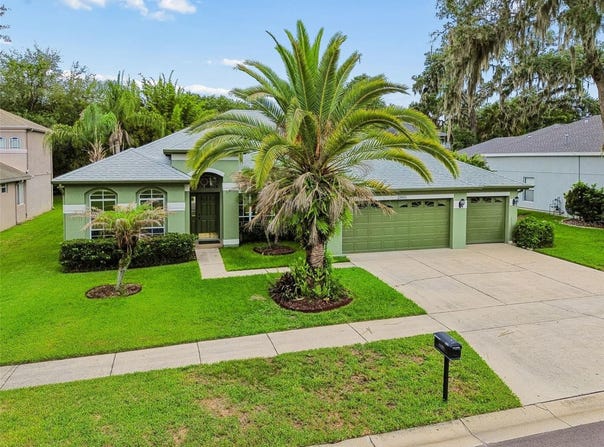 2005 WEXFORD GREEN Drive, VALRICO, FL 33594