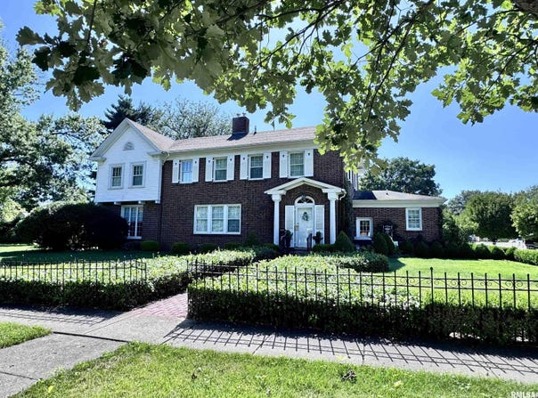 404 S EDWARDS Street, Macomb, IL 61455