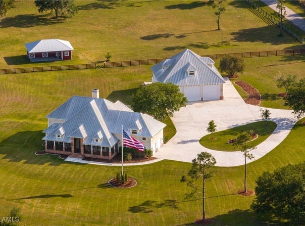 16900 N River Road, Alva, FL 33920