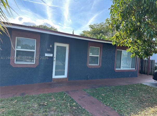 360 NW 15th Ct, Pompano Beach, FL 33060