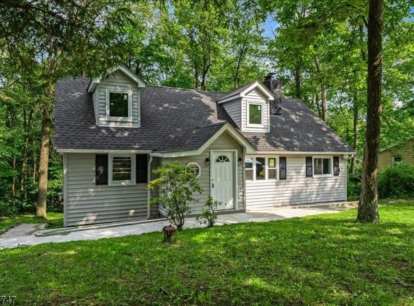 7 Mondamin Rd, Vernon Twp., NJ 07422-1418