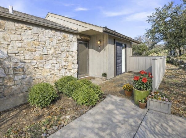 1805-102 West Lane, Kerrville, TX 78028