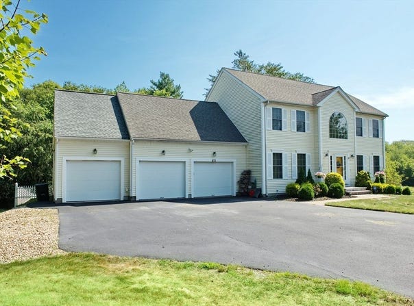 224 Whippoorwill, Raynham, MA 02767