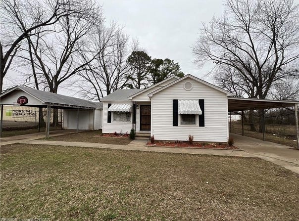 919 Knoxville  ST, Fort Smith, AR 72901