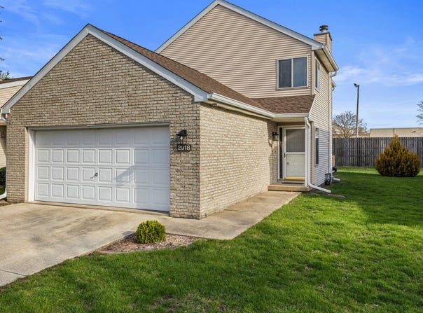 2918 Sierra Drive, Champaign, IL 61822