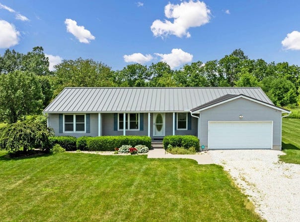 2165 Horseshoe Road, Delaware, OH 43015