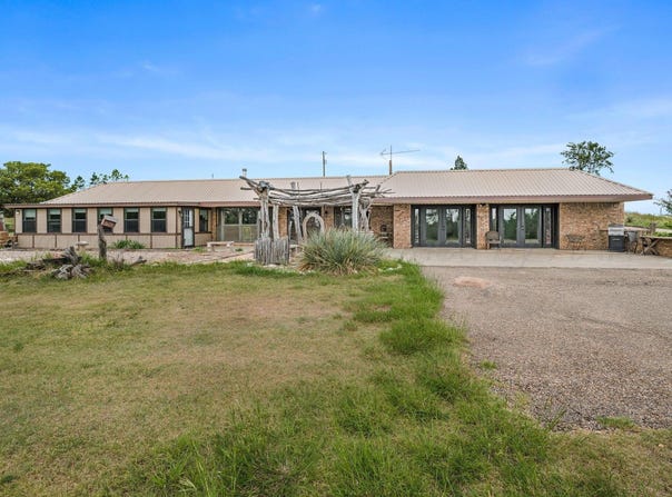401 MEREDITH Circle, Howardwick, TX 79226