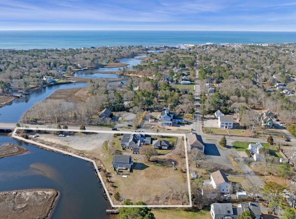 126 MA-28, Harwich, MA 02645