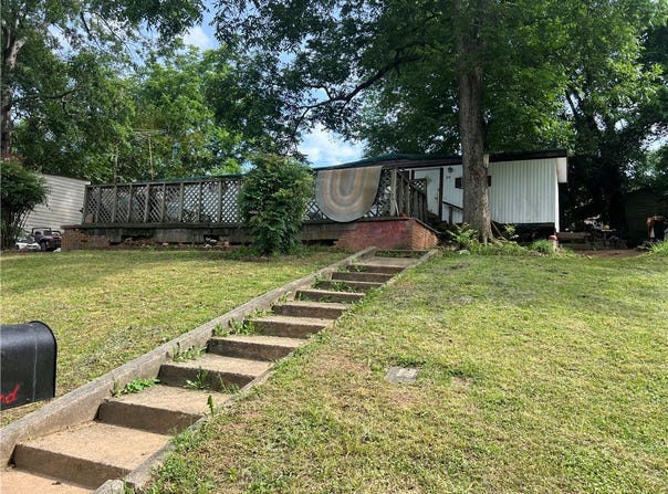 310 Jaynes Street, Walhalla, SC 29691