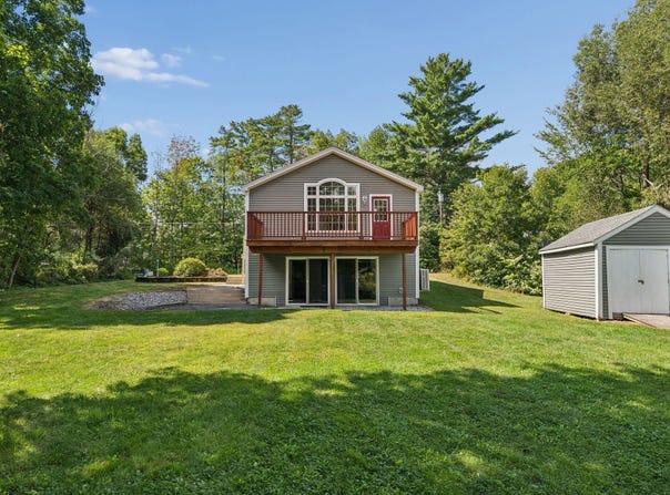 29 Tow Path Road, Gorham, ME 04038
