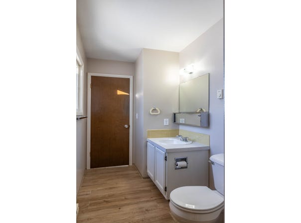 533 Two Valley Road, Riverton, WY 82501