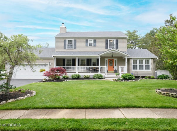 87 Natalie Way, Middletown, NJ 07748