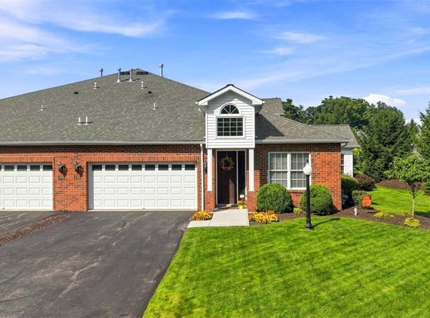 3703 Senate Ct, Adams Twp, PA 16059