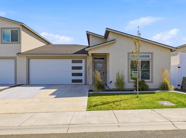3313 S Nelson Pl, Kennewick, WA 99338