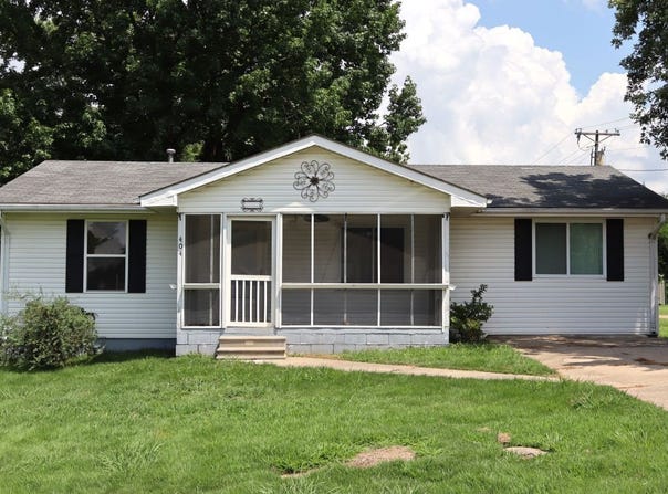 404 MOORE ST, DEXTER, MO 63841
