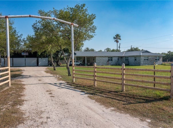 372 E Fm 771, Riviera, TX 78379