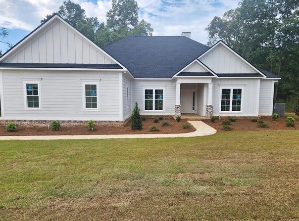232 Tupelo Dr., Leesburg, GA 31763