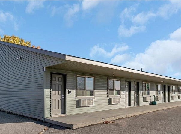 315 Meeker Avenue E, Eden Valley, MN 55329