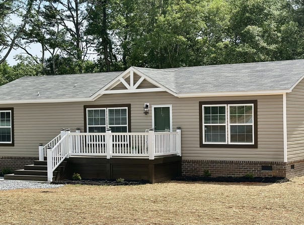 2093 Double Bridge, Demorest, GA 30535