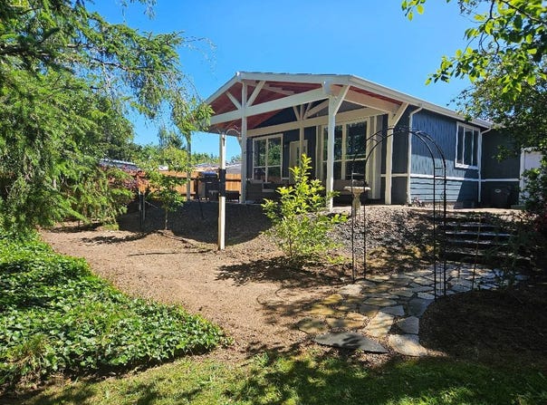 3433 NE Avery St, Newport, OR 97365