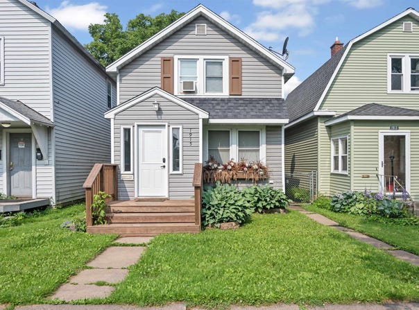 1915 Banks Ave, Superior, WI 54880