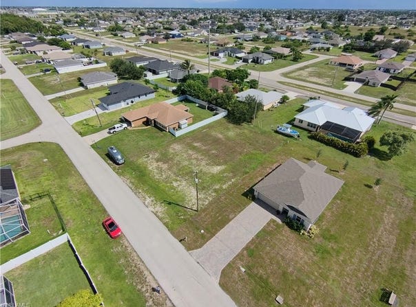 1920 NW 24th Ter lot: 3, CAPE CORAL, FL 33993