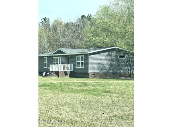 9556 Silver Spoon Road, Clarkton, NC 28433