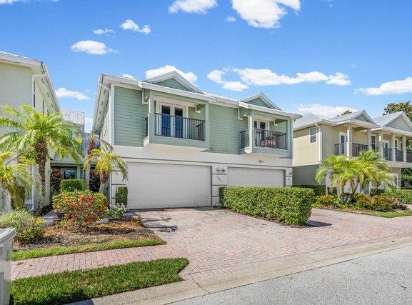 1875 Bridgepointe Circle, Vero Beach, FL 32967