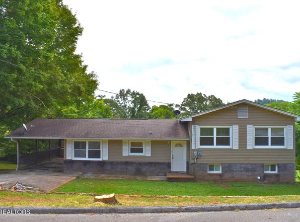 561 Robinson Drive, Loudon, TN 37774