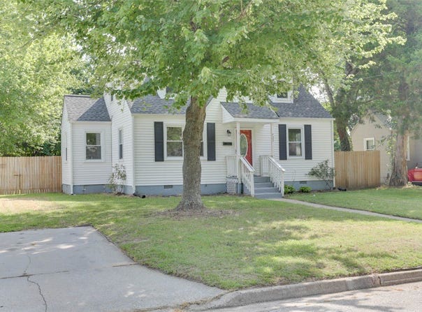 727  Sedgefield Dr, Newport News, VA 23605