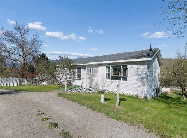 112 6th Avenue E, Eureka, MT 59917