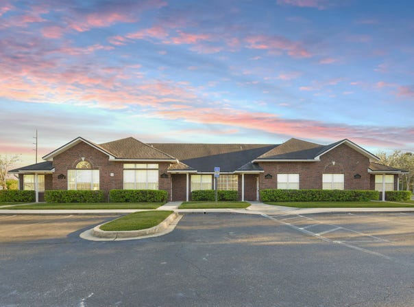 3890 DUNN AVE, JACKSONVILLE, FL 32218