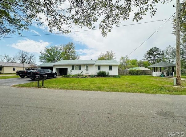 809 Pollock Street, Campbell, MO 63933