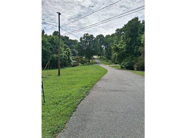550-676 Perth Road, Rural Hall, NC 27045