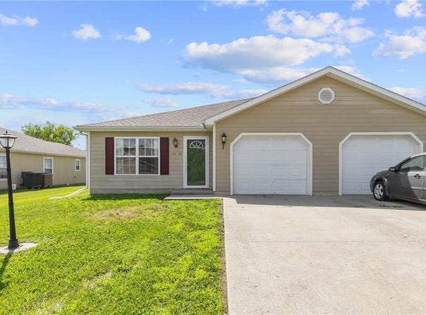 120 1171 Units 1 & 2 Road, Knob Noster, MO 65336