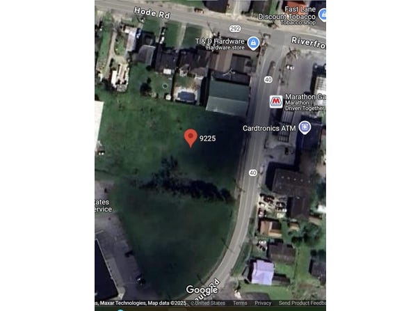 9225 Beauty Rd, Warfield, KY 41267