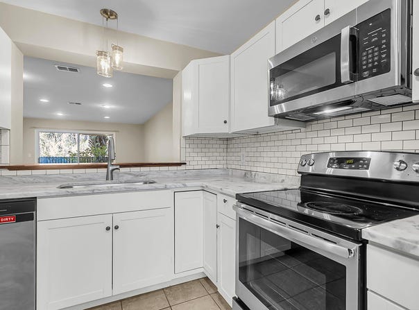 1530 Fort Johnson Road, Charleston, SC 29412