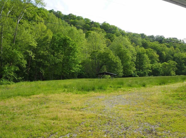 50 Wine Lane, West Union, WV 26456