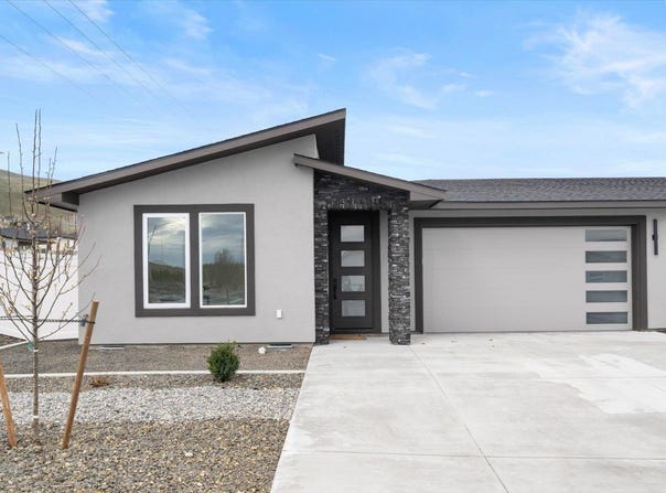 1102 Fairhaven Loop, Richland, WA 99352