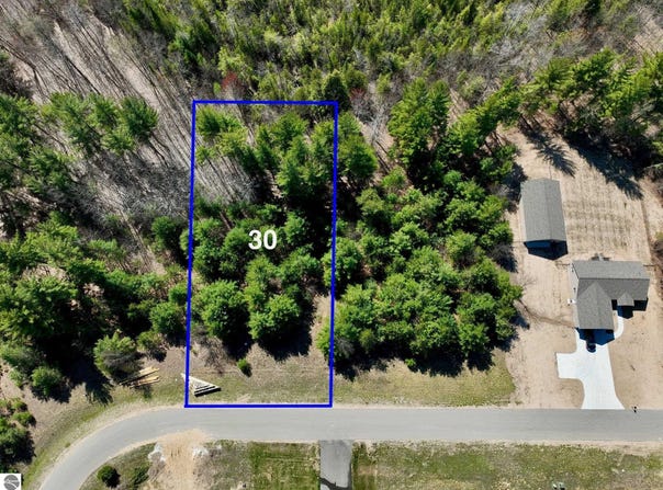 6405 Jeffrey Place, Grawn, MI 49637