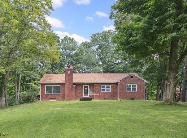 22756 Georgetown Road, Homeworth, OH 44634