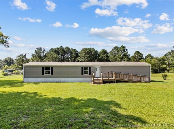 189 Bulldog Lane, Roseboro, NC 28382