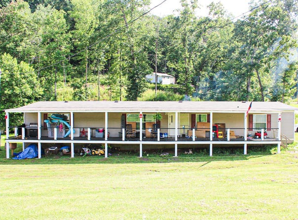 610 Freeman Branch Road, East Bernstadt, KY 40729